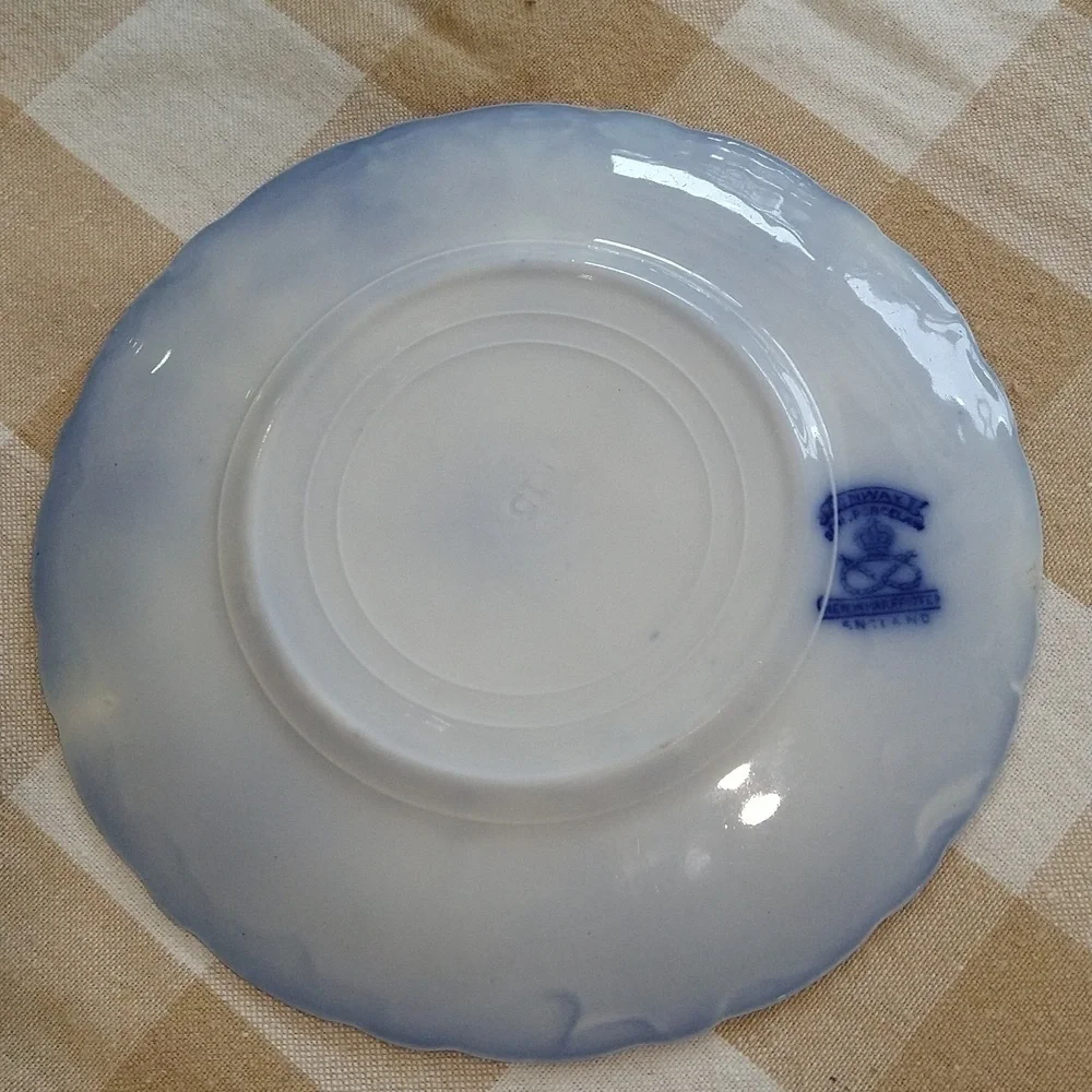 Conway flow blue New Wharf English semi-porcelain 7 in blue and white plate